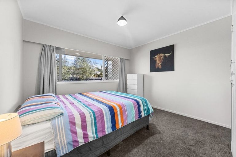 Photo of property in 5/19 Bayside Avenue, Te Atatu Peninsula, Auckland, 0610