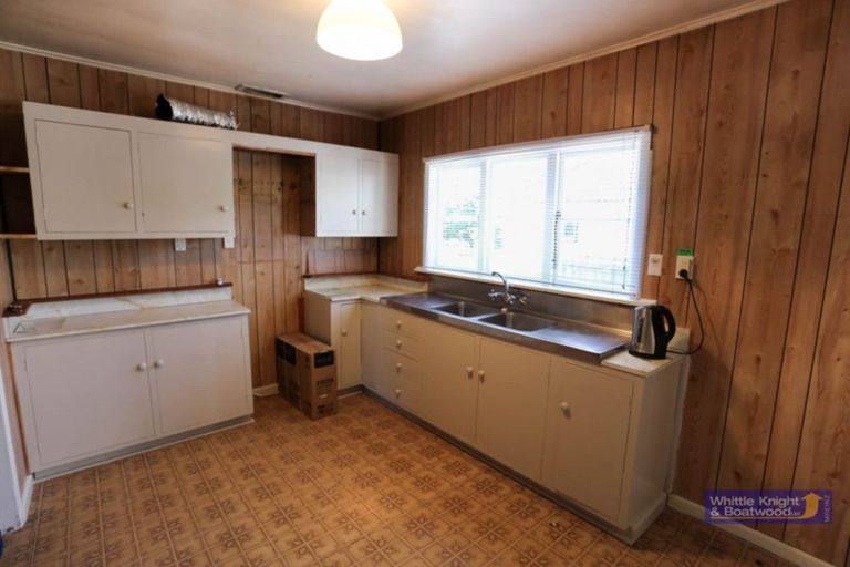 Photo of property in 98 Suva Street, Upper Riccarton, Christchurch, 8041