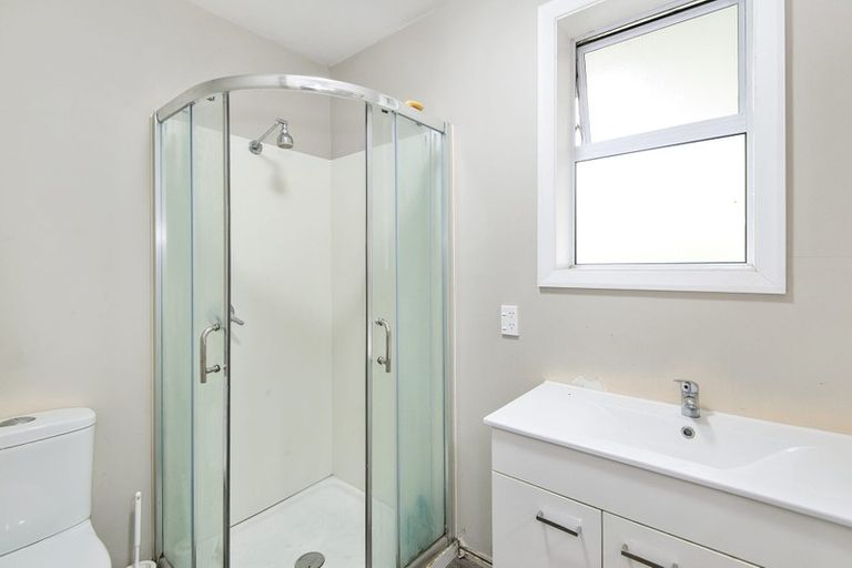 Photo of property in 19b Owens Terrace, Upper Riccarton, Christchurch, 8041