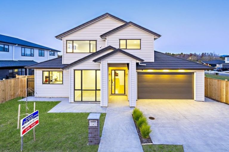 Photo of property in 4 Pahekeheke Road, Karaka, Papakura, 2113