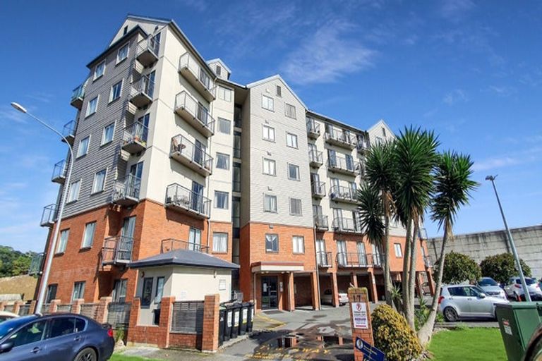 Photo of property in 5a/17 Crown Lynn Place, New Lynn, Auckland, 0600