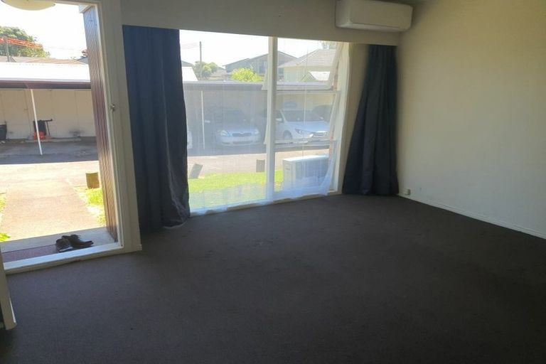 Photo of property in 28 Landscape Road, Papatoetoe, Auckland, 2025
