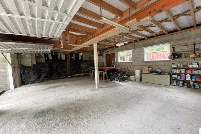 Photo of property in 56 Kamahi Street, Stokes Valley, Lower Hutt, 5019