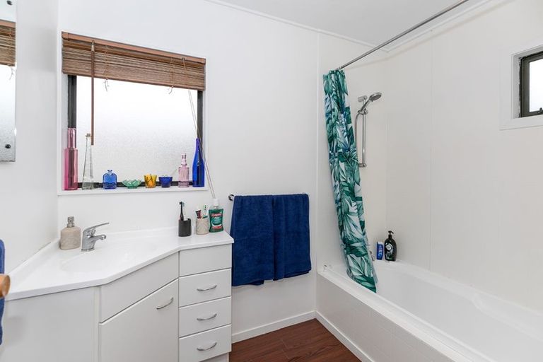 Photo of property in 15 Lloyd Drive, Nawton, Hamilton, 3200