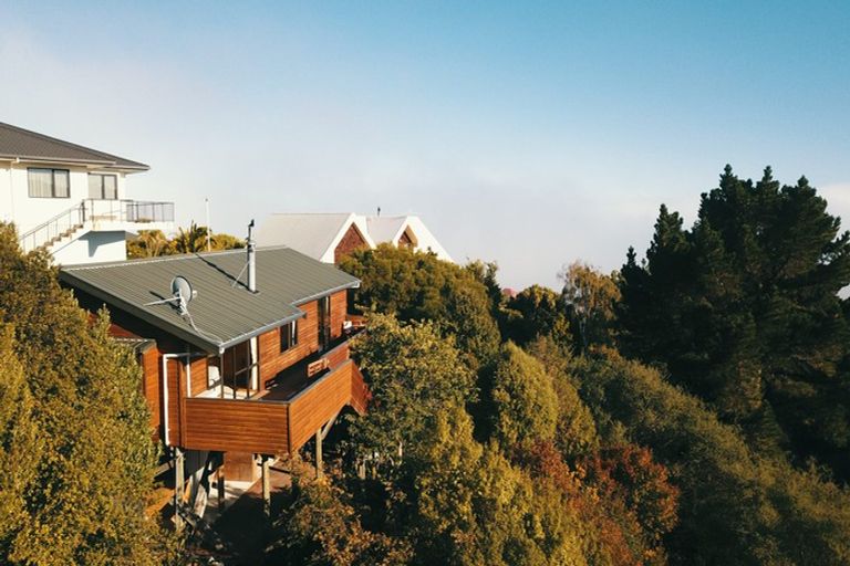 Photo of property in 4a Foxfield Lane, Westmorland, Christchurch, 8025