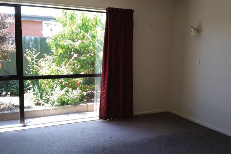 Photo of property in 37a Cardigan Bay Place, Addington, Christchurch, 8024