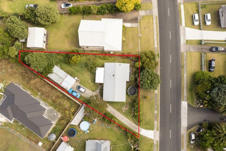 Photo of property in 110 Cook Drive, Whitianga, 3510