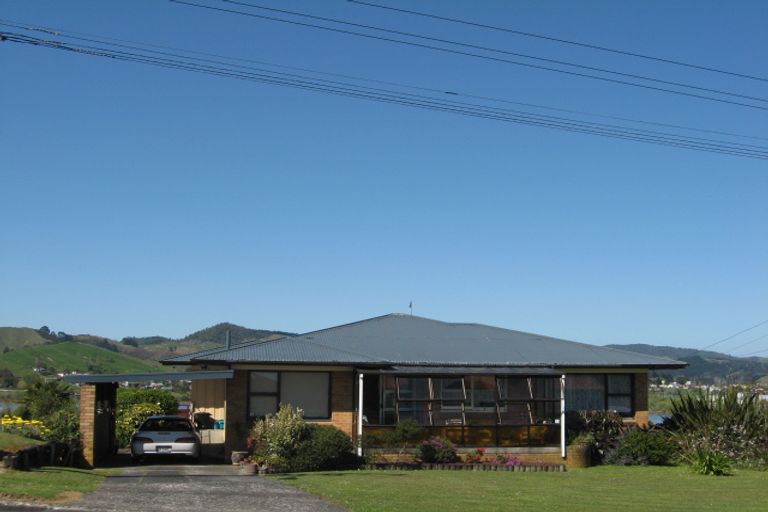 Photo of property in 84 Kimihia Road, Huntly, 3700