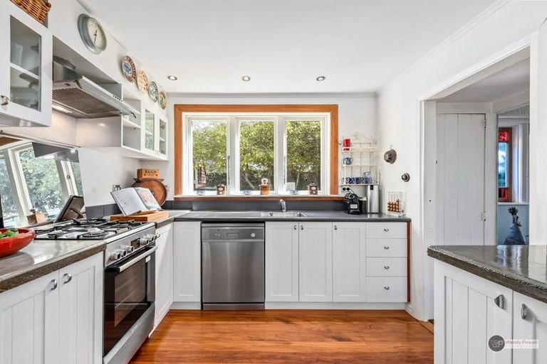 Photo of property in 36 Riddlers Crescent, Petone, Lower Hutt, 5012