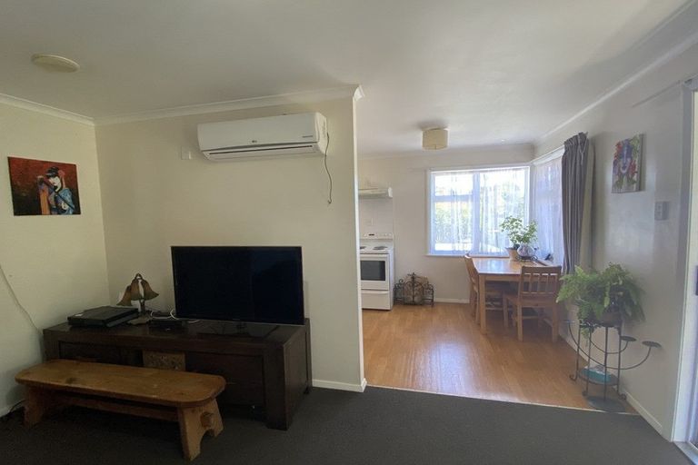 Photo of property in 18a Hutchins Street, Waitara, 4320