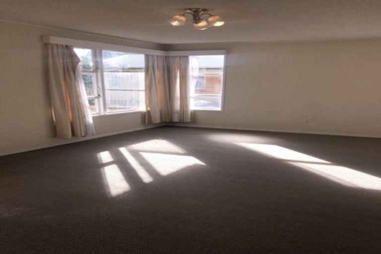 Photo of property in 14 Tatariki Street, Rosehill, Papakura, 2113