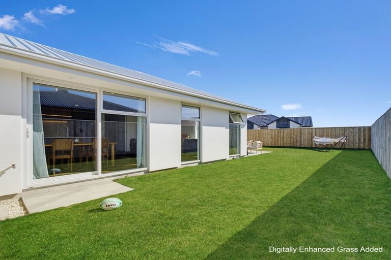 Photo of property in 37 Henshaw Street, Woodend, 7610