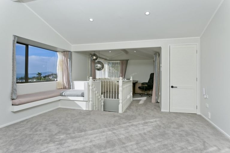 Photo of property in 43 Wyoming Avenue, Murrays Bay, Auckland, 0630