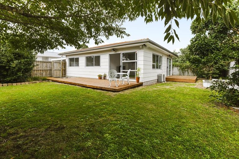 Photo of property in 2/21 Harper Street, Papakura, 2110