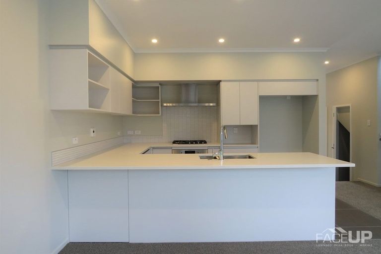 Photo of property in 10 Kauri Amber Road, Westgate, Auckland, 0614