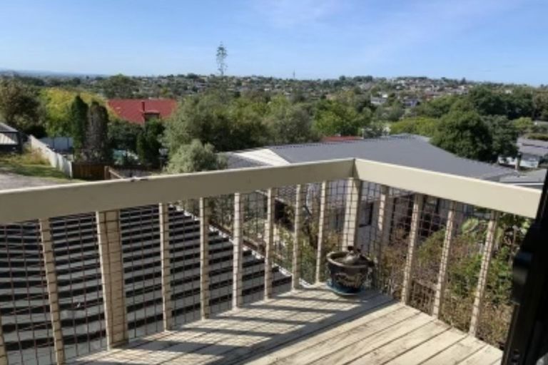 Photo of property in 67 Lynden Avenue, Hillcrest, Auckland, 0627