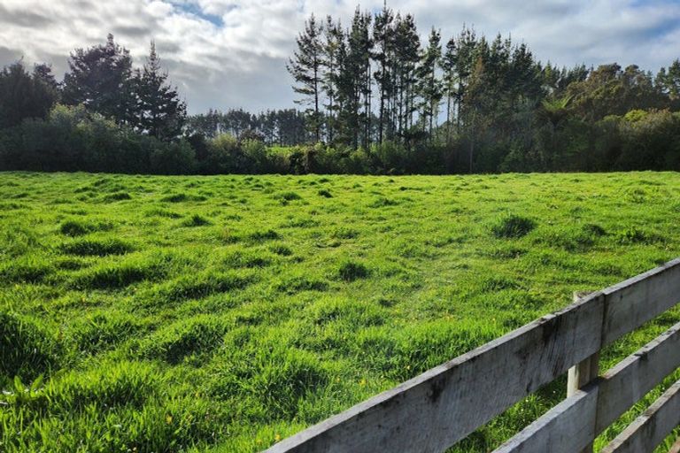 Photo of property in 287 Surrey Road, Tariki, Inglewood, 4388