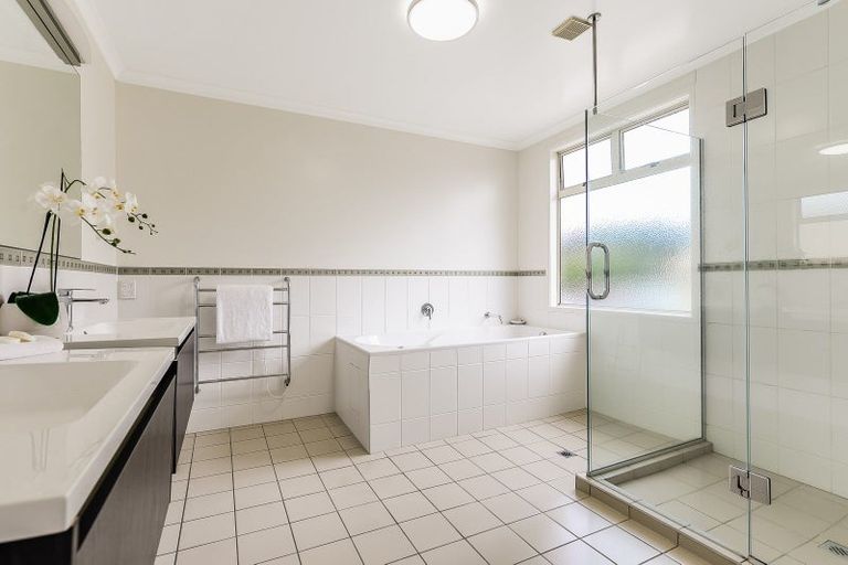 Photo of property in 40d Thackeray Street, Hamilton Lake, Hamilton, 3204