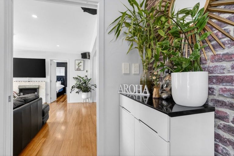 Photo of property in 1/7a Corunna Road, Milford, Auckland, 0620