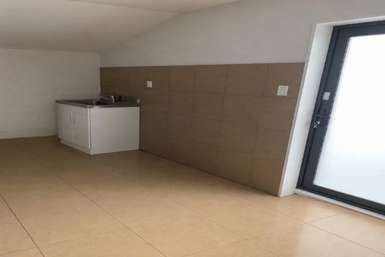 Photo of property in 16 George Street, Riccarton, Christchurch, 8041