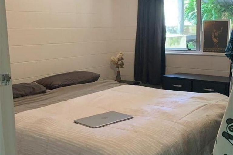 Photo of property in 23 Saint Ives Grove, Whalers Gate, New Plymouth, 4310