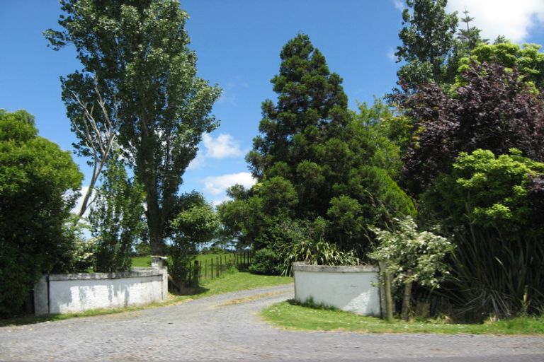 Photo of property in 115 Hamlin Road, Ardmore, Papakura, 2582