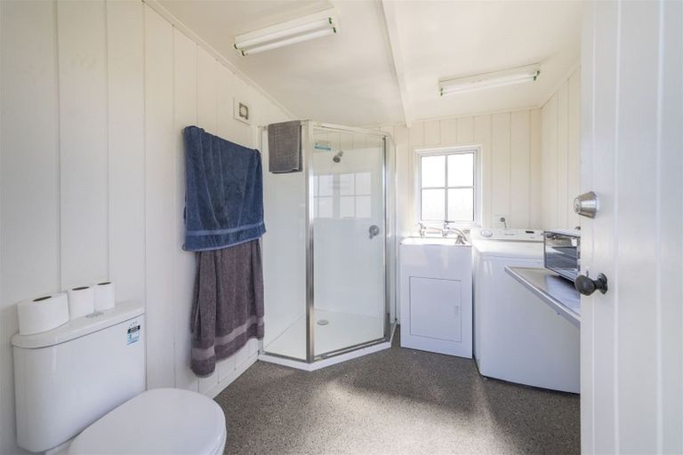 Photo of property in 13 Milne Street, Hunterville, 4730