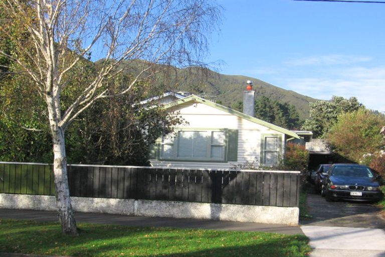 Photo of property in 20 Norton Park Avenue, Fairfield, Lower Hutt, 5011