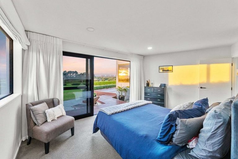 Photo of property in 1 Ekuarangi Place, Kaitake, New Plymouth, 4374