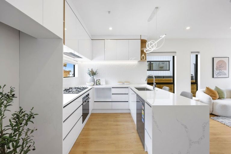 Photo of property in 19b Ervine Place, Bucklands Beach, Auckland, 2014
