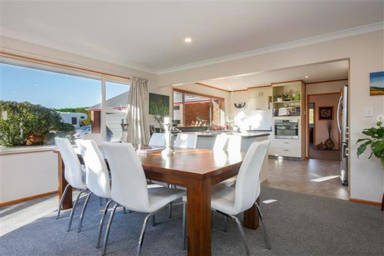 Photo of property in 9 Huntly Road, Outram, 9019