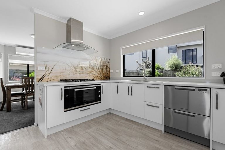 Photo of property in 18 Santa Barbara Drive, Papamoa Beach, Papamoa, 3118