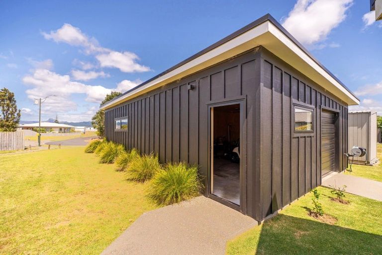 Photo of property in 111 Benjamin Place, Matarangi, Whitianga, 3592