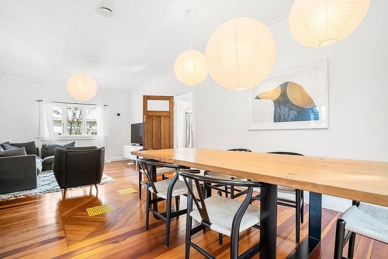 Photo of property in 59 Rua Road, Glen Eden, Auckland, 0602