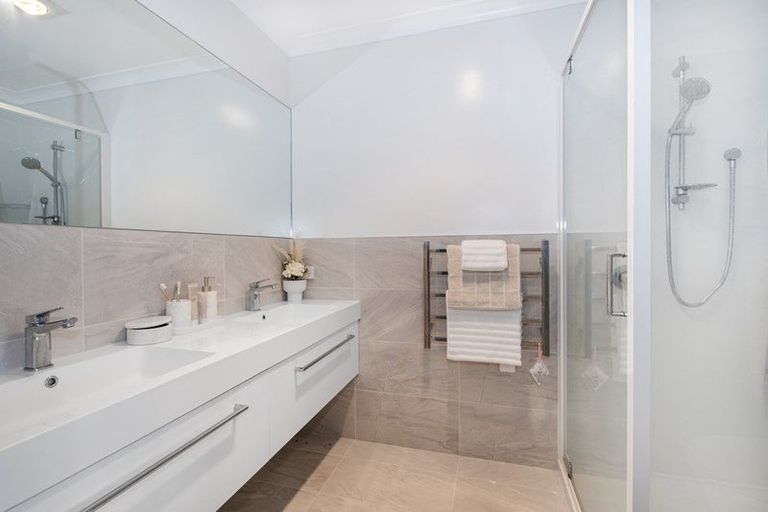 Photo of property in 43 Stace Hopper Drive, One Tree Point, 0118