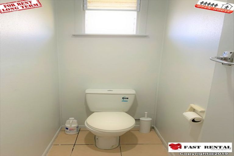 Photo of property in 73 Sylvia Road, Hillcrest, Auckland, 0627