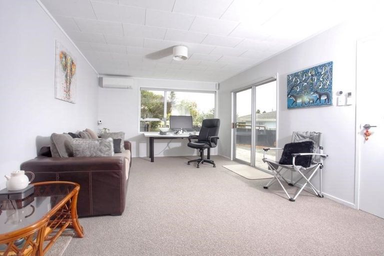 Photo of property in 16 Andelko Place, Henderson, Auckland, 0612