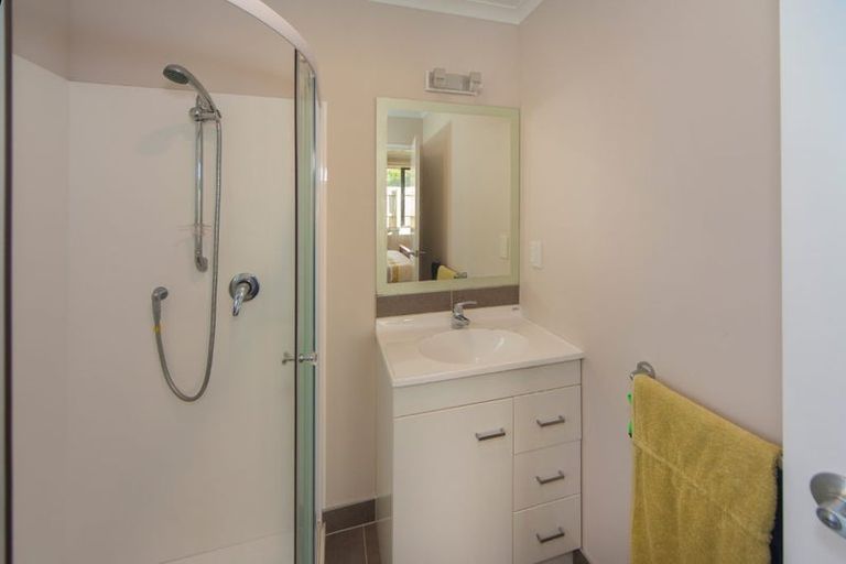 Photo of property in 8 Karika Place, Massey, Auckland, 0614