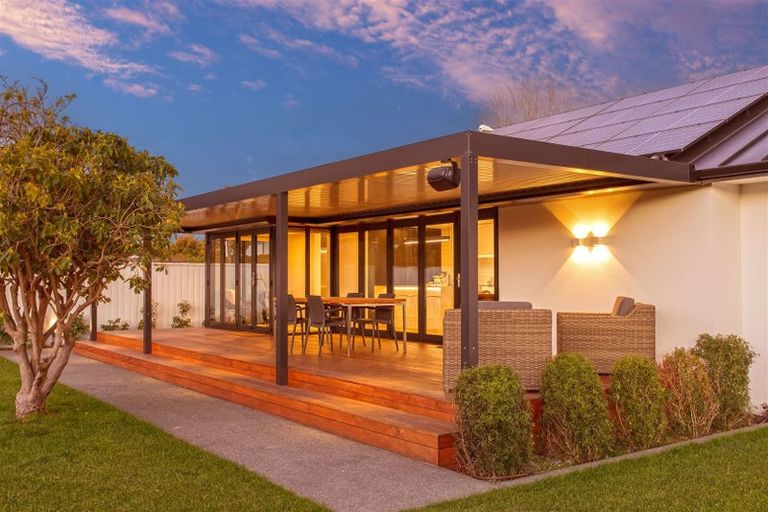 Photo of property in 20 Wairarapa Terrace, Merivale, Christchurch, 8014