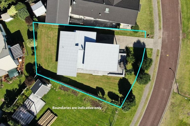 Photo of property in 33 Holland Close, Pauanui, Hikuai, 3579