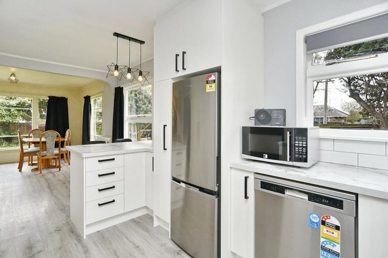 Photo of property in 70 Basingstoke Street, Aranui, Christchurch, 8061