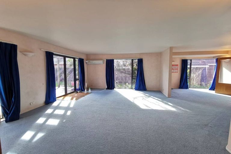 Photo of property in 85 Peer Street, Upper Riccarton, Christchurch, 8041