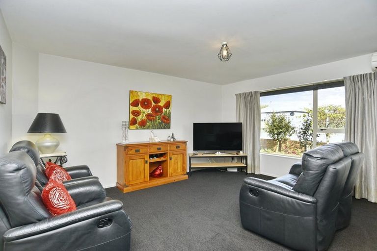 Photo of property in 3/818 Main North Road, Belfast, Christchurch, 8051