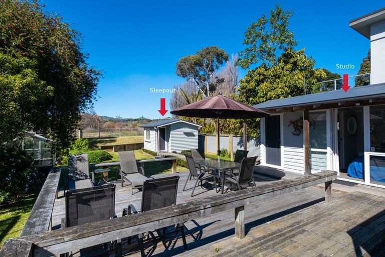 Photo of property in 38 Kuku Street, Te Awanga, 4102