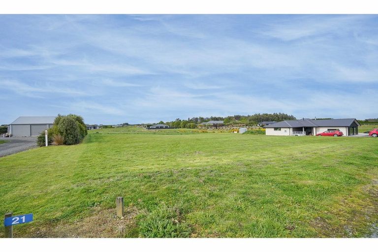 Photo of property in 21 Majestic Chance, Seaward Bush, Invercargill, 9812