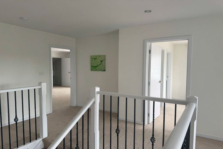 Photo of property in 77 Masons Road, Oteha, Auckland, 0632