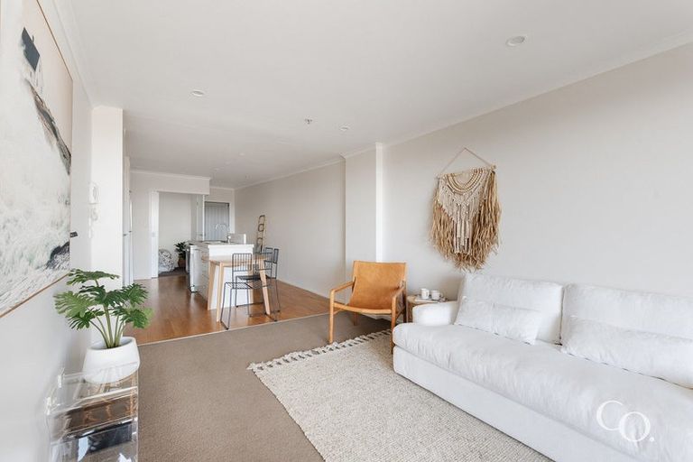 Photo of property in Algarve Apartments, 315/332 Maunganui Road, Mount Maunganui, 3116