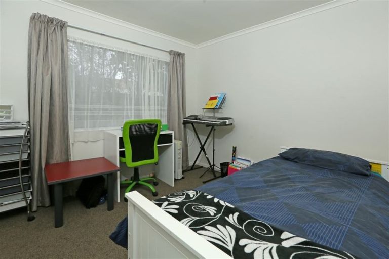 Photo of property in 6 Parkridge Way, Henderson, Auckland, 0612