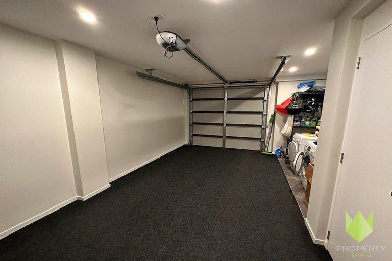 Photo of property in 28 Memorial Park Lane, Hobsonville, Auckland, 0618