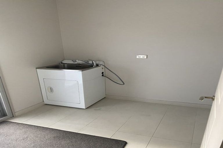 Photo of property in 12 O'dea Place, Burnside, Christchurch, 8053